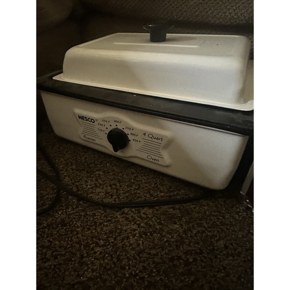 NESCO Other - Vintage NESCO 4 Quart Roaster Oven Black Silver Roasting Cooker  w/ Insert